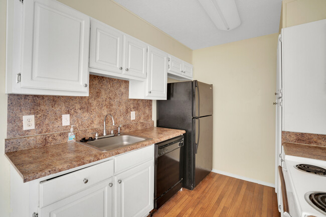 Kitchen - Residence at Patriot Place Apartments