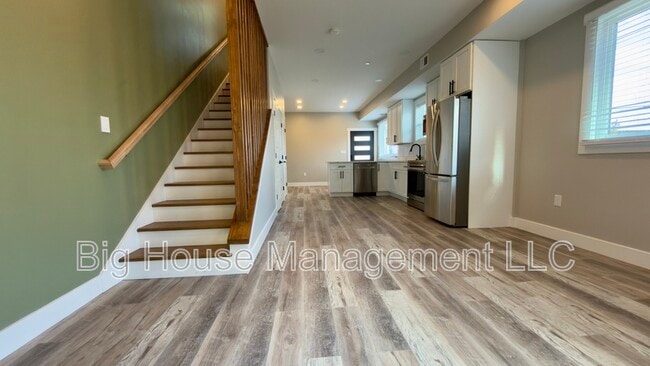 Foto del edificio - 247 Farragut St NW