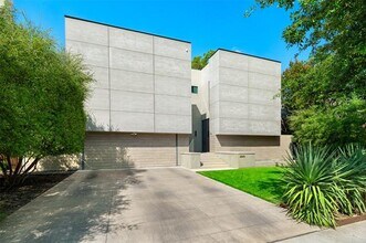 Building Photo - 4340 Fairfax Ave
