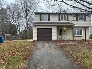 Building Photo - 418 La Jolla Dr