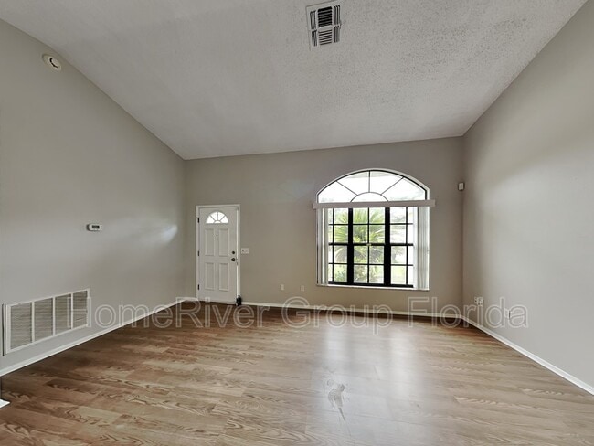 Building Photo - 7337 Cone Shell Dr