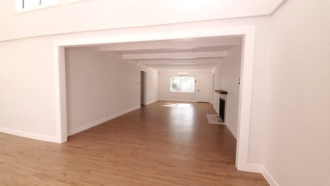 Building Photo - 2309 Barcelona Way