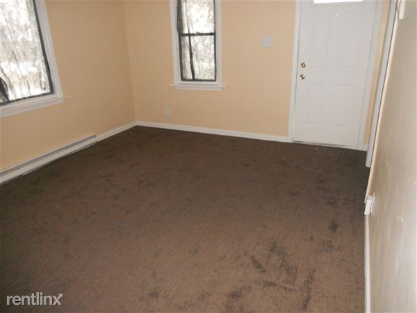 Foto del edificio - 8056 Hupp Ave