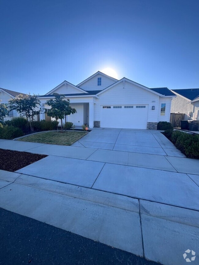 Building Photo - 3041 Bramblewood Way