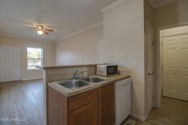 Building Photo - 12203 Artes St