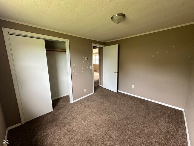 Building Photo - 462 Greensburg St