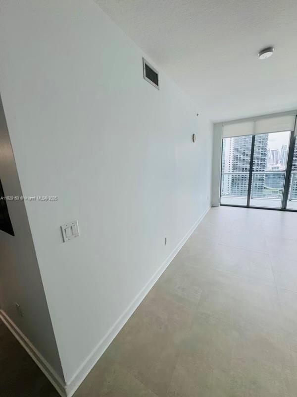 Foto del edificio - 1111 SW 1st Ave