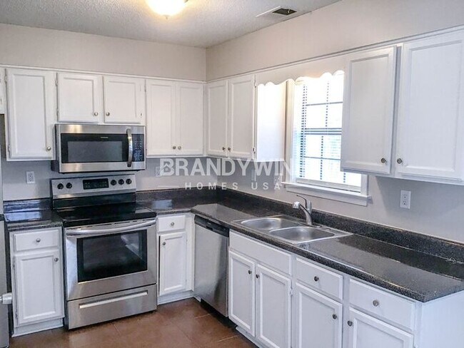 Foto del edificio - One Month Free Move-in Special!!