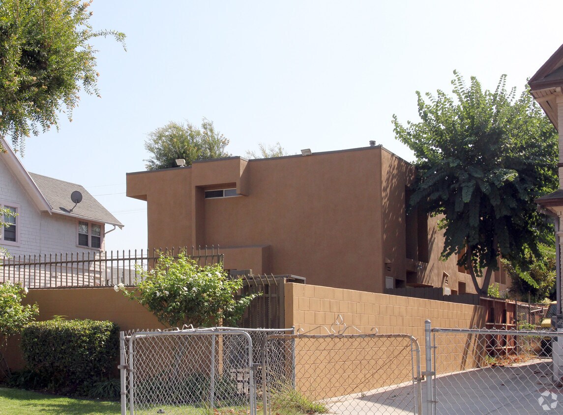 Foto del edificio - La Hacienda