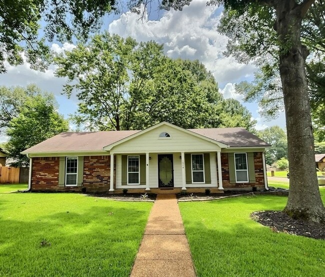 Building Photo - 1074 Tararidge Dr