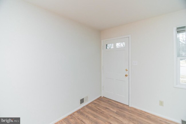 Foto del edificio - 516 Kingsley Rd SW