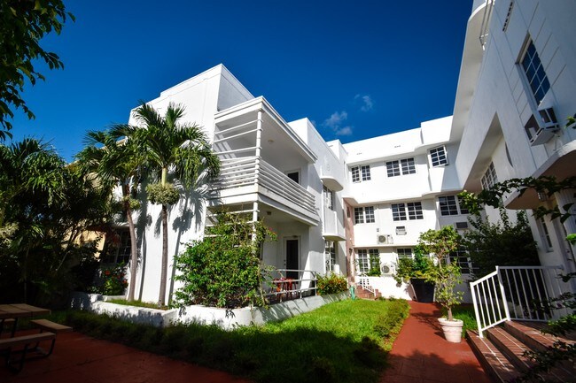 Flamingo Apartments Miami Beach Fl Building Photo Flamingo Apartments