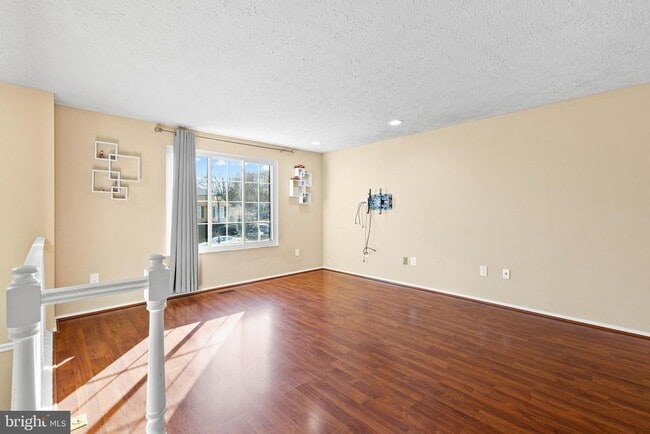 Building Photo - 8469 Rippled Creek Ct