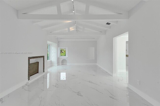 Foto del edificio - 4717 Alton Rd