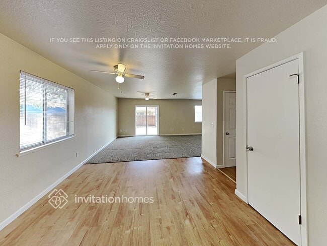 Building Photo - 555 Spruce St