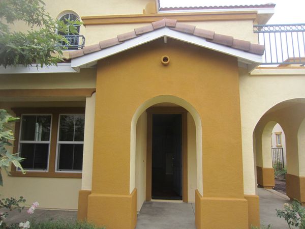 Building Photo - 1310 Estel Dr