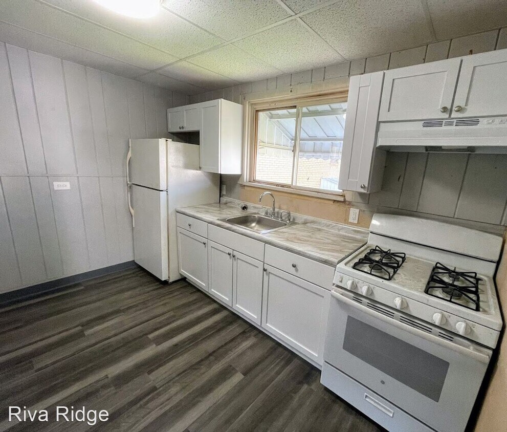 Primary Photo - 4 br, 1 bath House - 627 Woodward Avenue