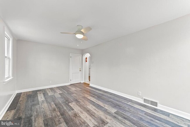 Building Photo - 2203 Steel Rd