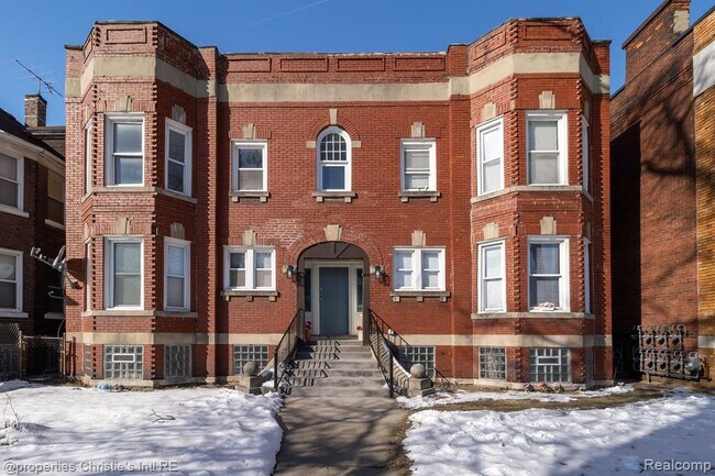 Building Photo - 243 Marston St