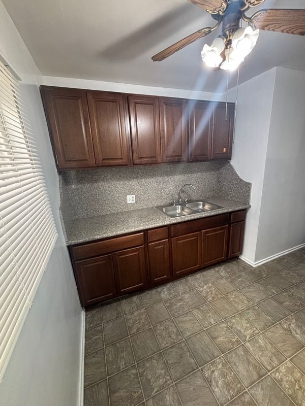 Foto del edificio - 924 N Ogden Dr