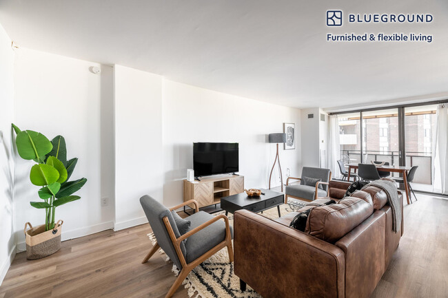Foto del edificio - 250 S Reynolds St