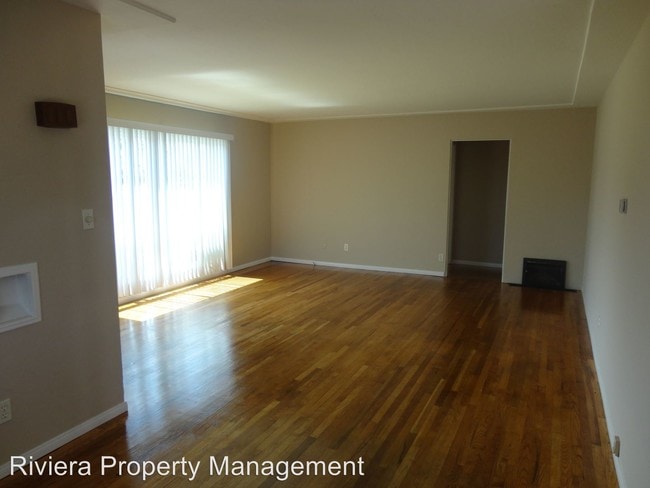 Building Photo - 4125-4127 Ingraham St