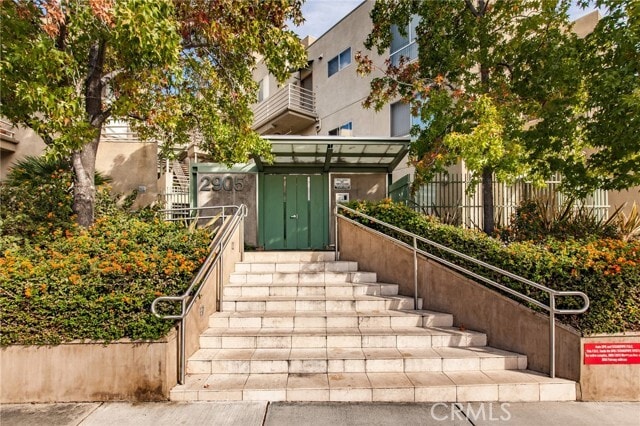Foto del edificio - 2905 Montrose Ave