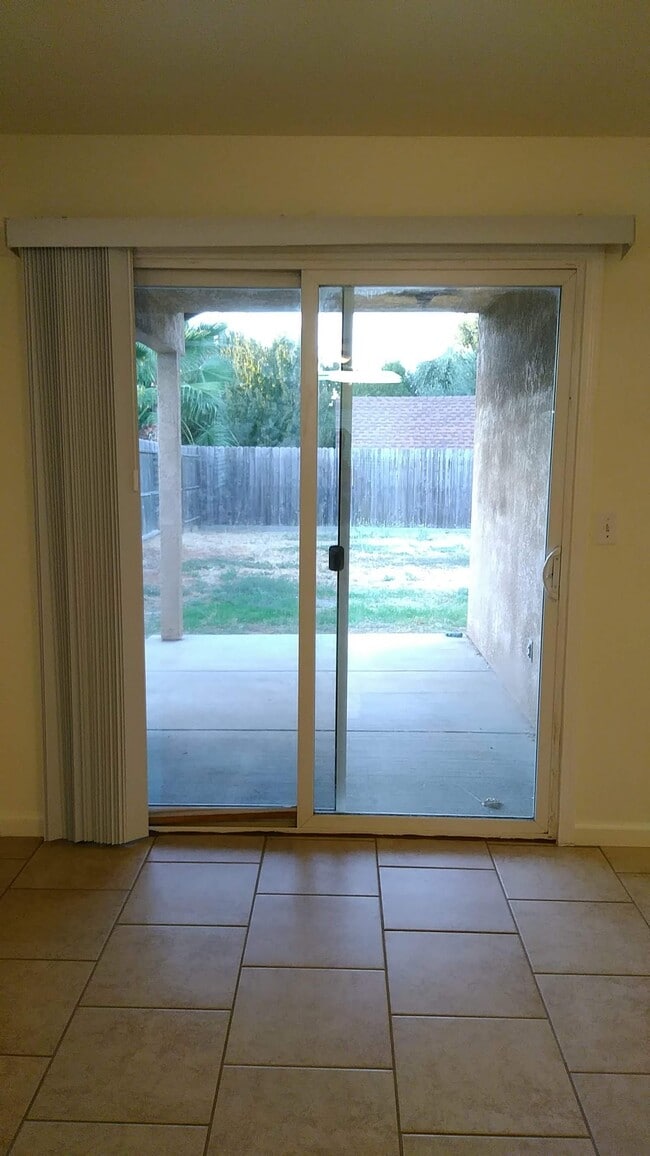 Foto del edificio - 2146 Blossom Ave