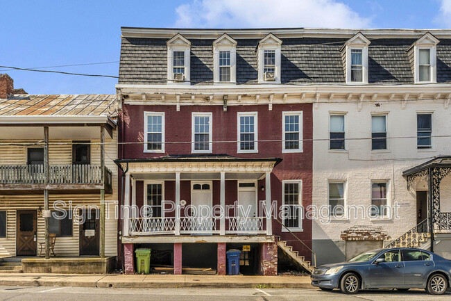 Building Photo - 6-8 South Main Street