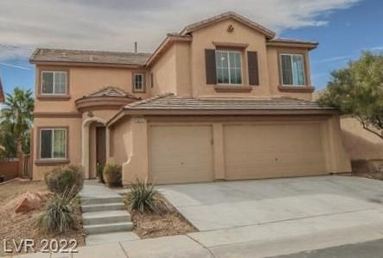 Foto principal - 9029 Blue Raven Ave