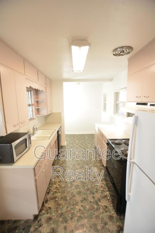 Foto del edificio - 2804 Woodland Hills Ave