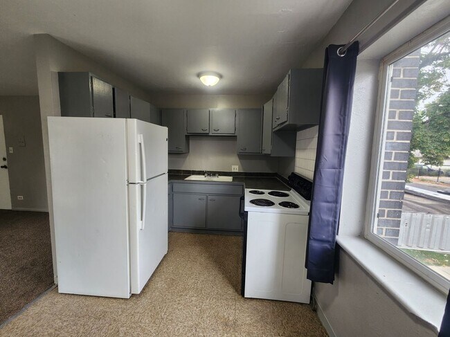 Foto del edificio - 1994 Elmira St