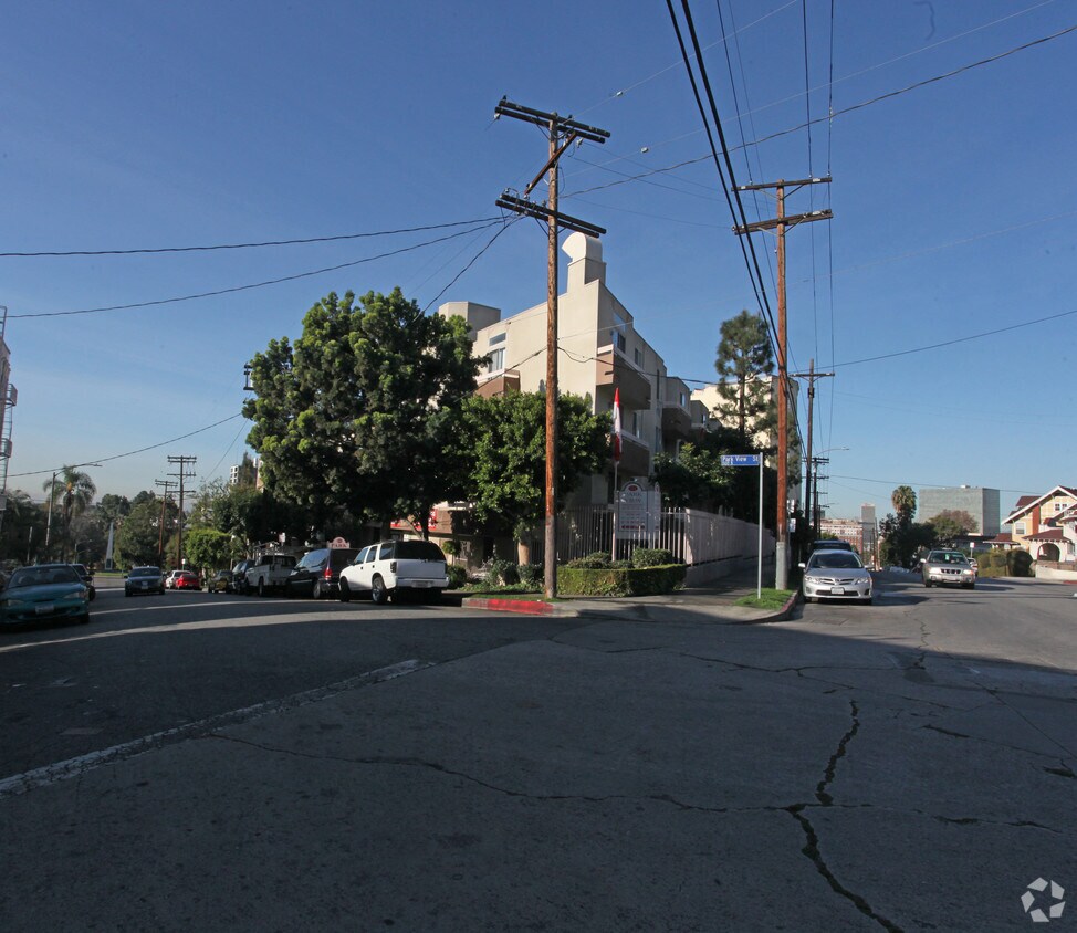 511 S Carondelet St, Los Angeles, CA 90057 Apartments in Los Angeles, CA
