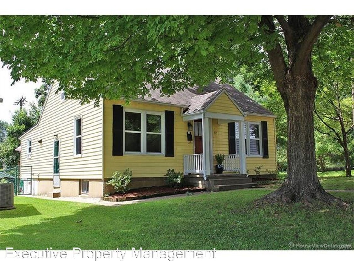 3 br, 1 bath House - 645 Whitelaw Ave