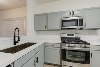 Building Photo - 11760 Jelicoe Dr