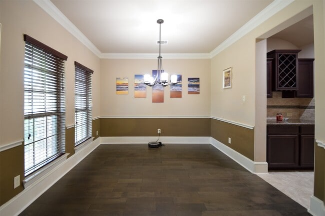 Building Photo - 27363 Pendleton Trace Dr