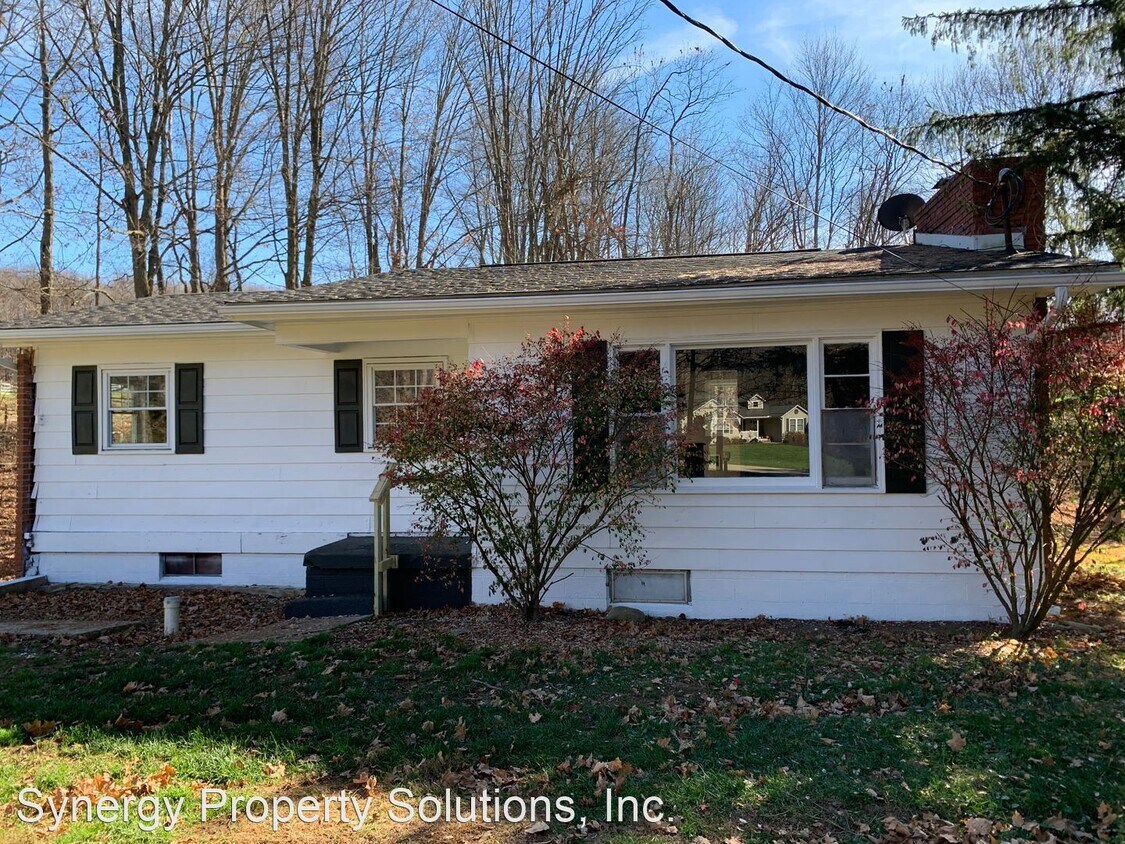 Primary Photo - 3 br, 1 bath House - 2371 Peterson Rd.