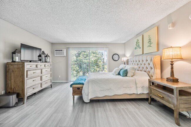 Foto del edificio - Sun City Gardens - 55+ Active Adult Apartm...