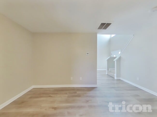 Building Photo - 2003 Bertha Ct