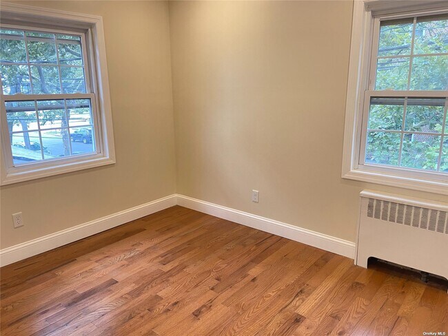 Building Photo - 2864 Wellman Ave