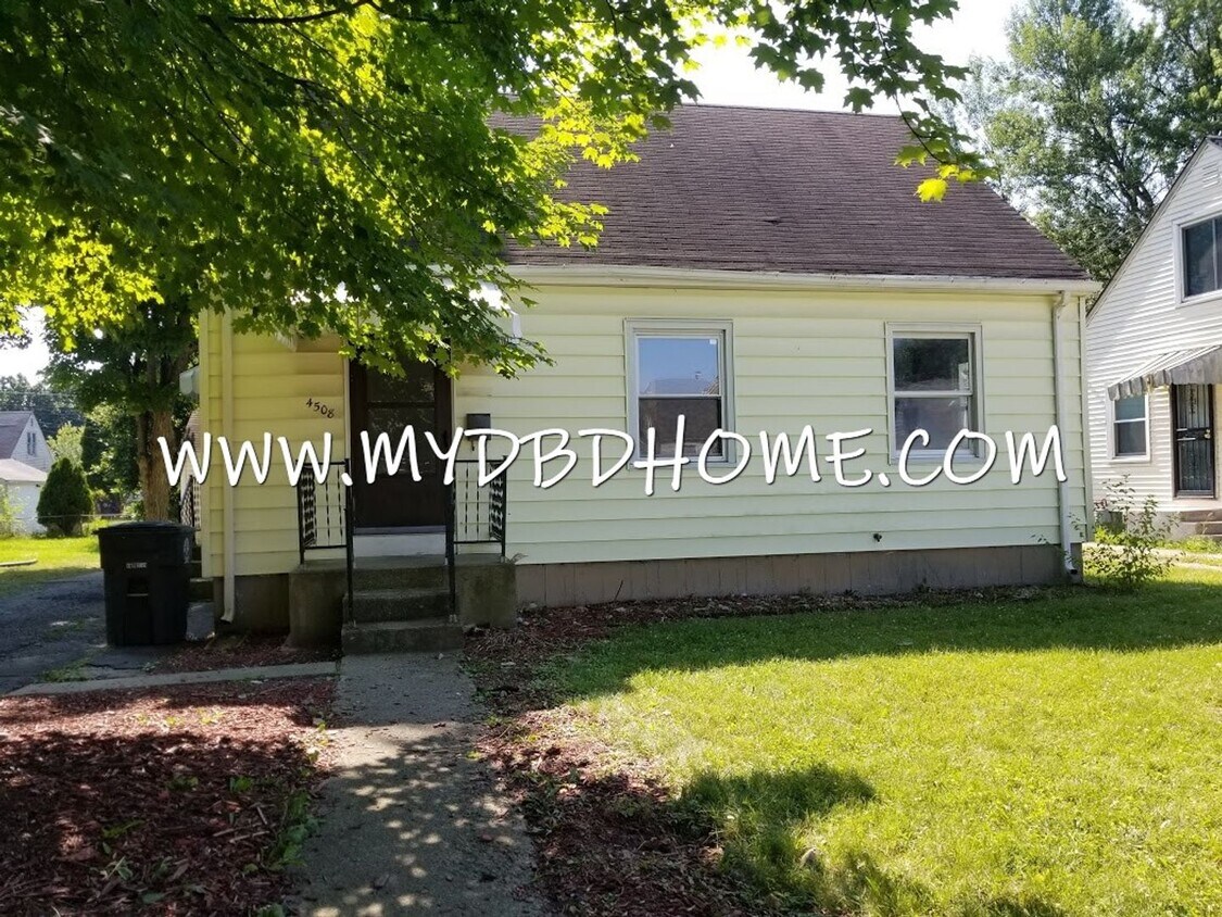 Primary Photo - 4508 Plaza Dr