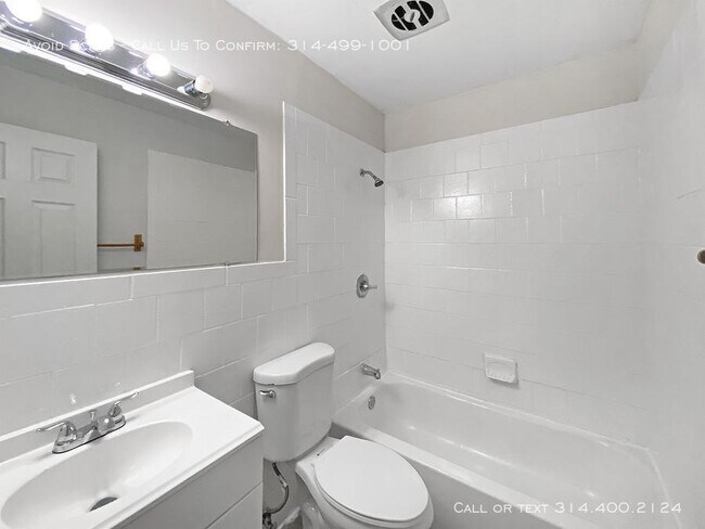Foto del edificio - 2220 Thunderbird Ave