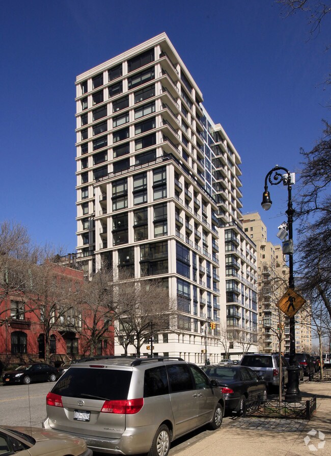 170 East End Avenue Apartments New York, NY