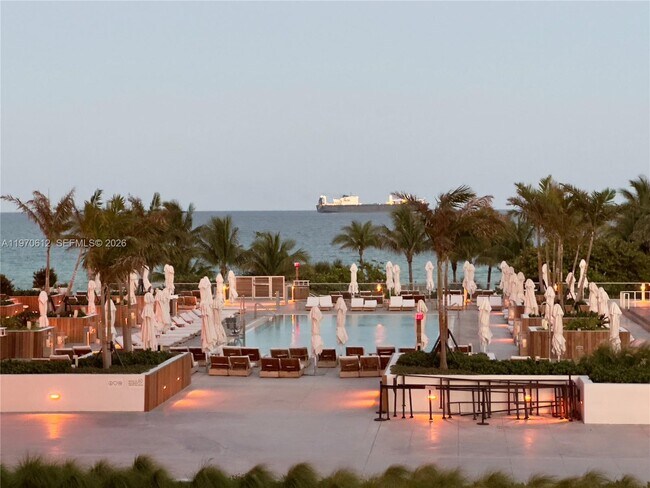 Foto del edificio - 2301 Collins Ave