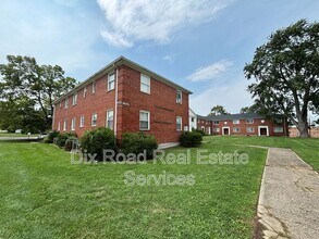 Building Photo - 1519 S Smithville Rd