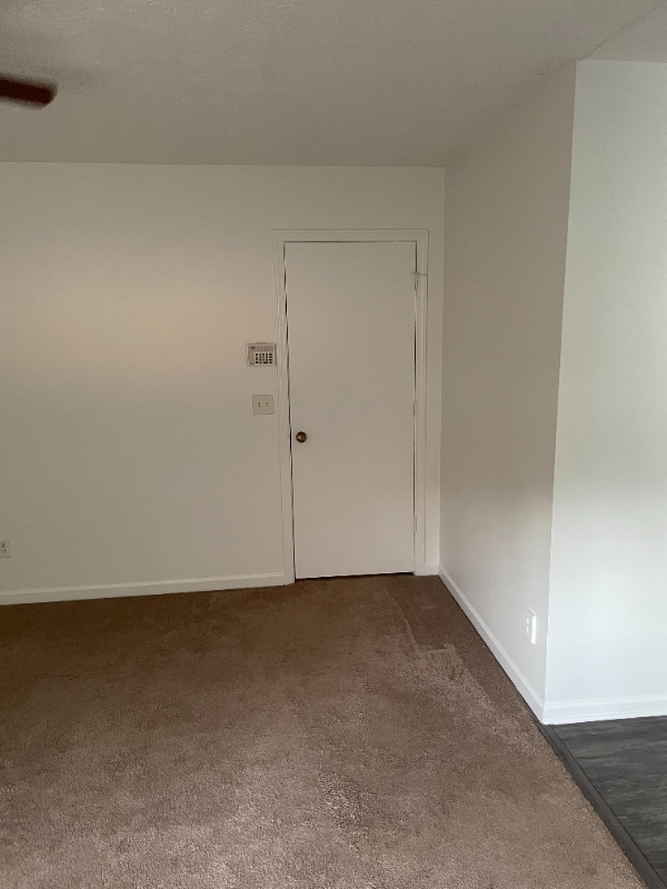 Building Photo - 3230 Meadowlark Ln NW