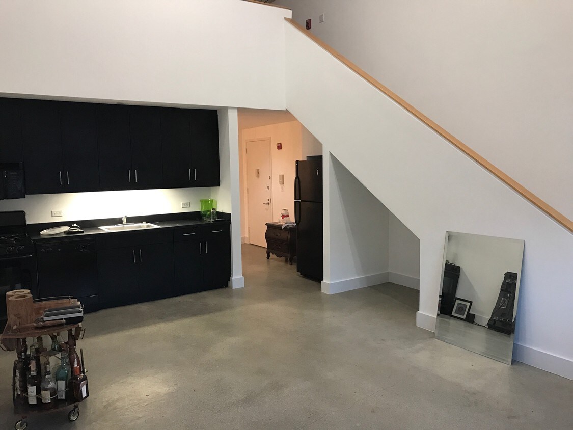 70 S Main St, Freeport, NY 11520 Condo for Rent in Freeport, NY