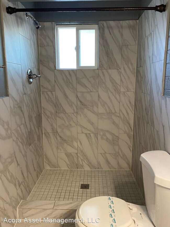Foto del edificio - 704-724-724 W 5th St