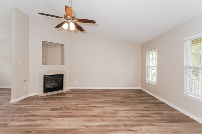 Building Photo - 4294 Blue Spruce Ct