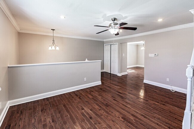 Foto del edificio - New Castle end unit townhome - 3 bedroom, 2 bath in Penn Valley